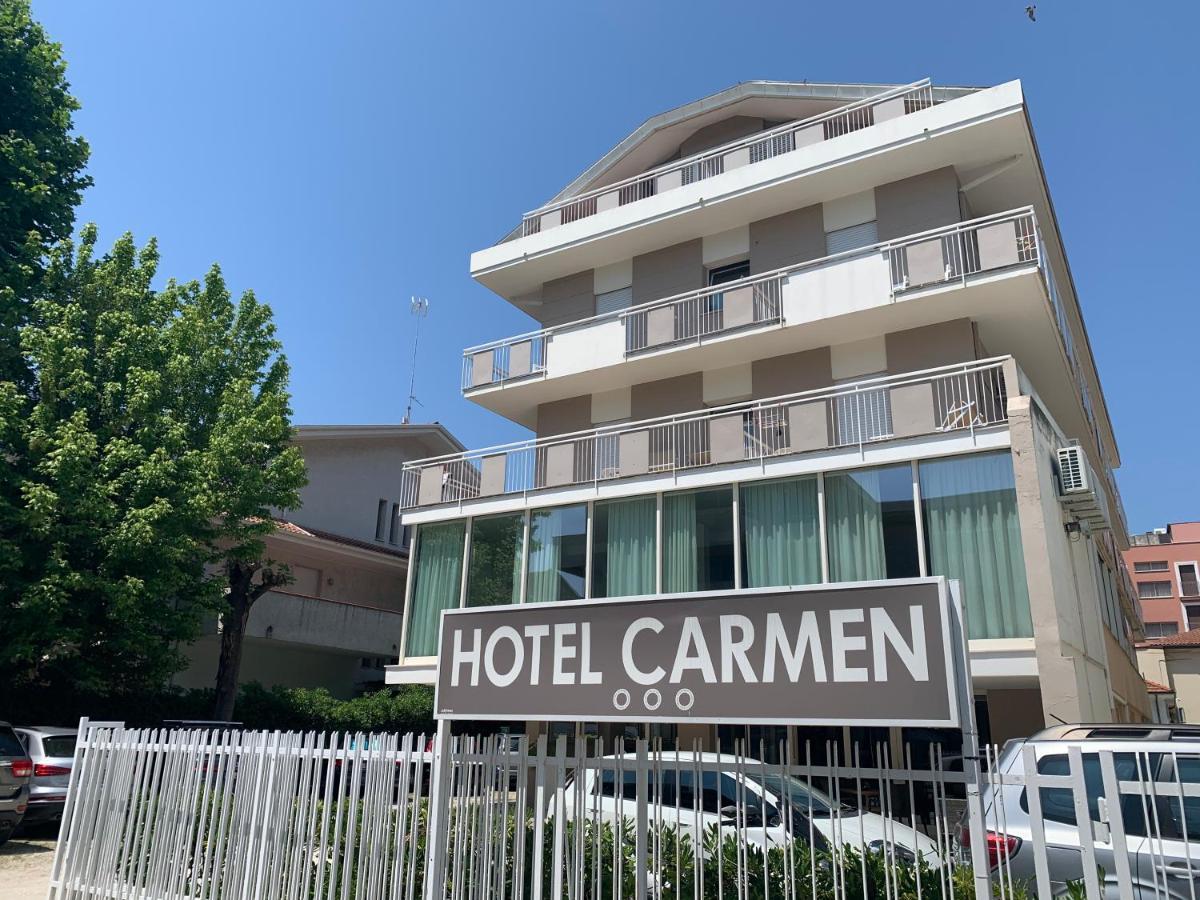 Hotel Carmen Riccione Kültér fotó