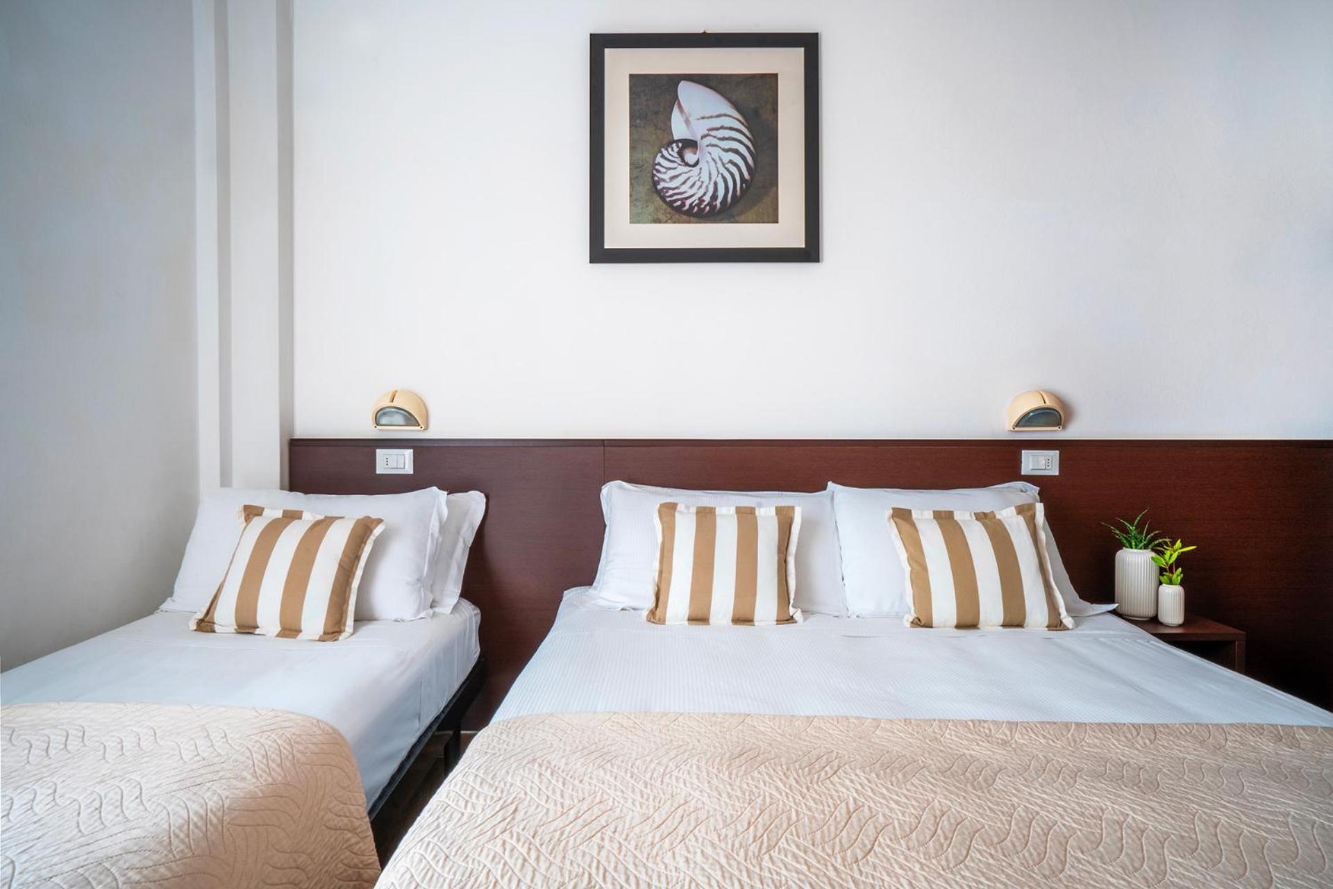 Hotel Carmen Riccione Kültér fotó
