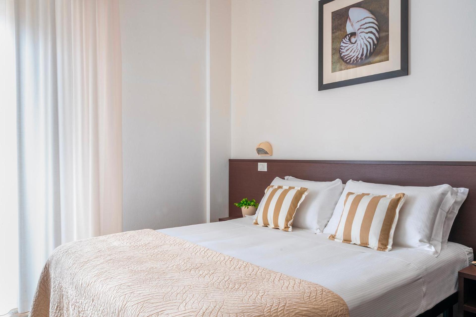 Hotel Carmen Riccione Kültér fotó
