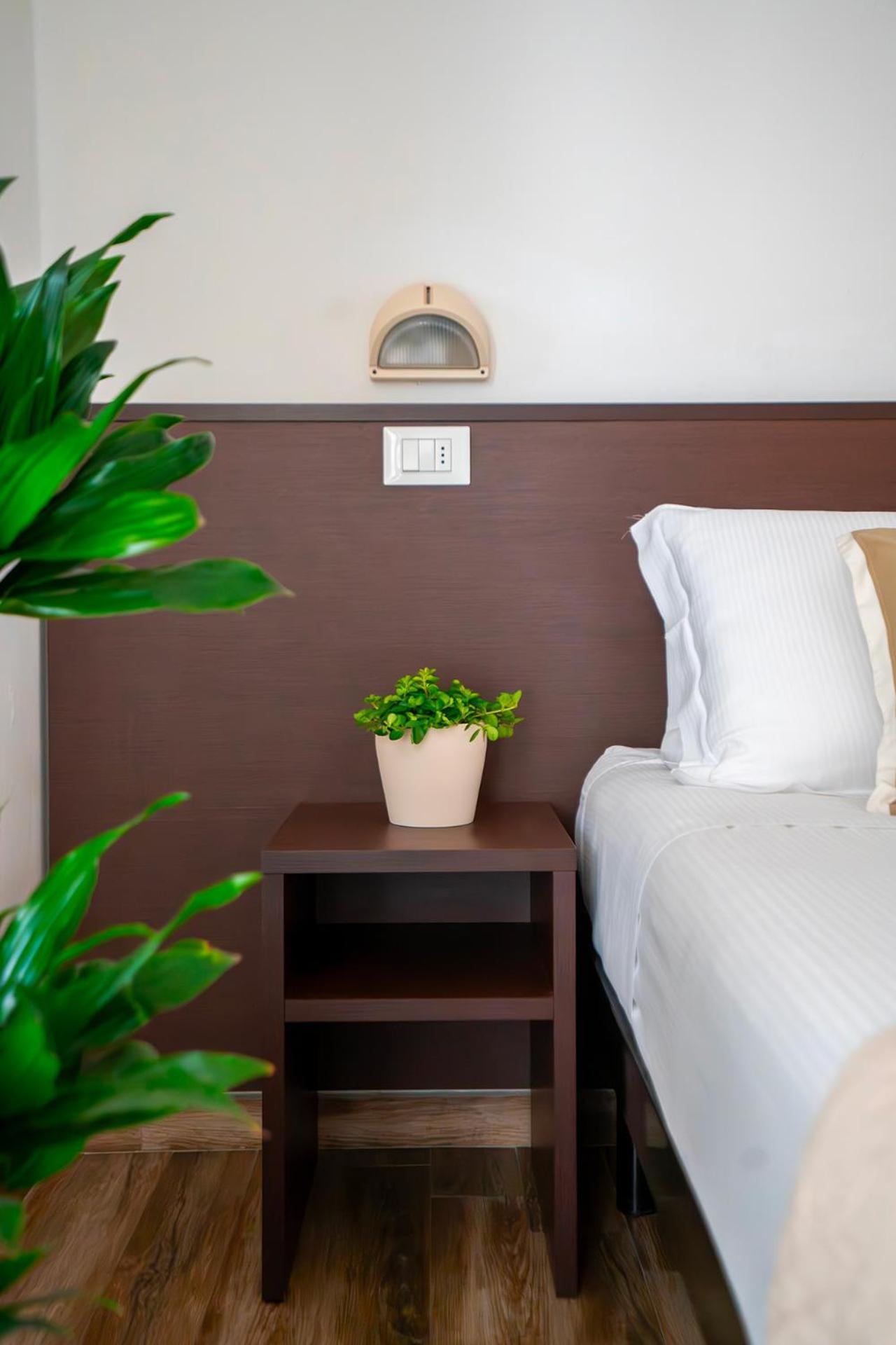 Hotel Carmen Riccione Kültér fotó