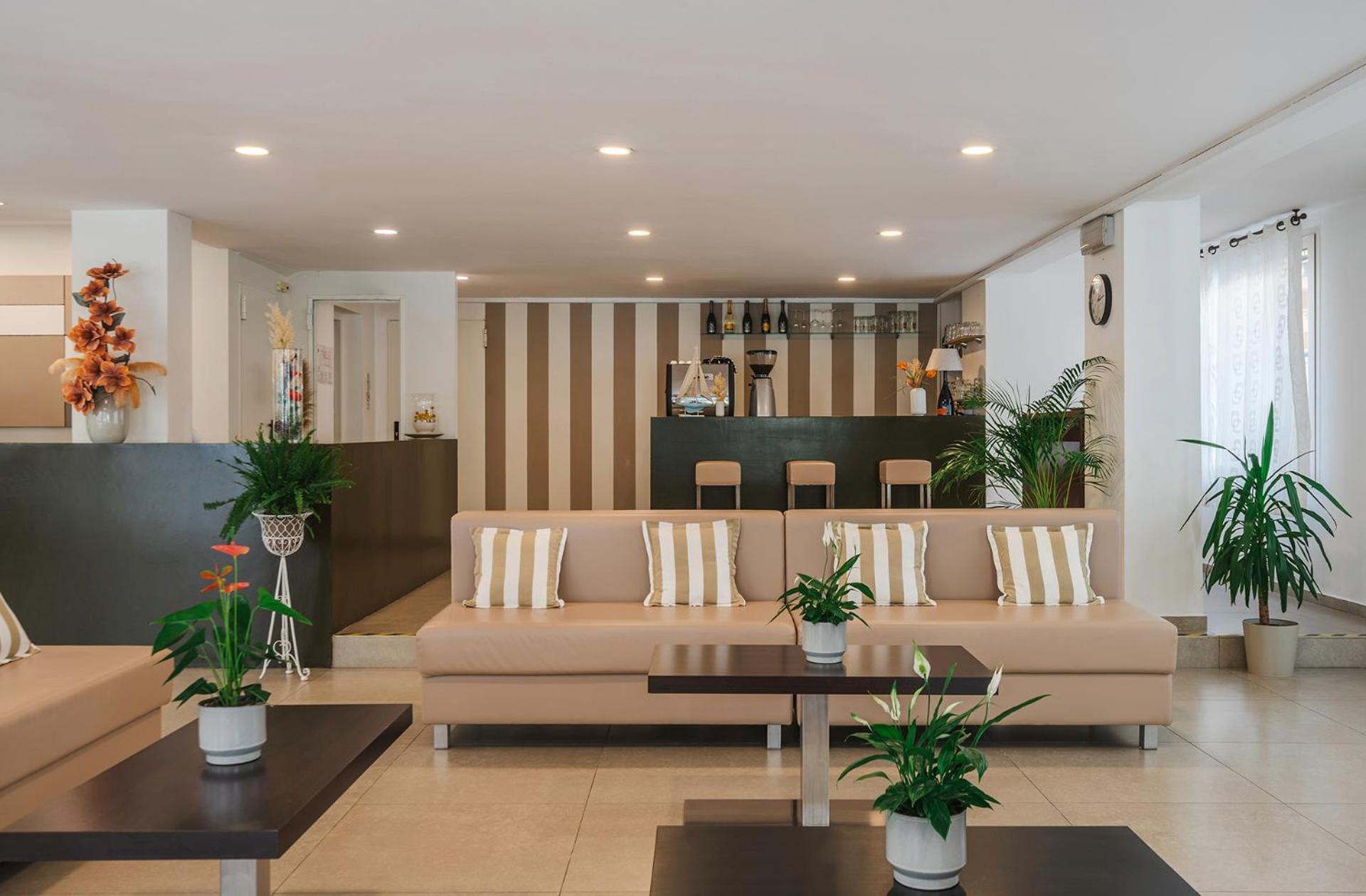 Hotel Carmen Riccione Kültér fotó
